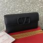 Valentino VLOGO SIGNATURE GRAINY CALFSKIN WALLET WITH CHAIN
