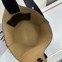 LOEWE Medium Pebble bucket in smooth calfskin