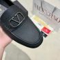 Valentino VLOGO SIGNATURE GRAINY CALFSKIN DRIVING SHOE