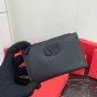 Valentino VLOGO SIGNATURE GRAINY CALFSKIN CARDHOLDER WTH ZIPPER