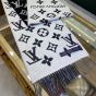LV Essential scarf