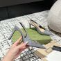 Gucci Women's pump with crystal chain