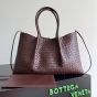 Bottega Veneta Pinacoteca