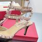 Valentino ROCKSTUD CAGED PUMP