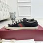 Gucci Men's sneaker with Web