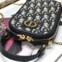 30 Montaigne Call'in Dior Phone Holder