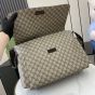 Gucci GG Supreme medium diaper bag