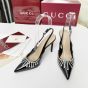 Gucci Women's pump with crystal chain