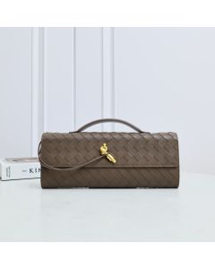 Bottega Veneta Andiamo Clutch