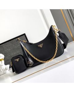 Prada Re-Edition 2005 leather bag