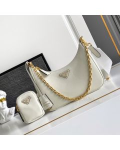 Prada Re-Edition 2005 leather bag