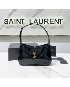 YSL le 5 à 7 in patent leather