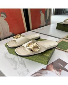 Women's Gucci Marina chain slide sandal