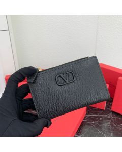 Valentino VLOGO SIGNATURE GRAINY CALFSKIN CARDHOLDER WTH ZIPPER
