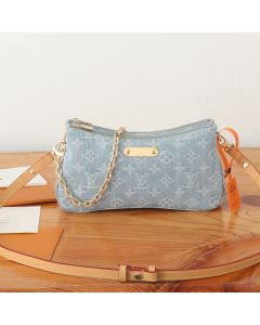 LV Liv Pochette