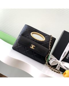 CHANEL Clutch