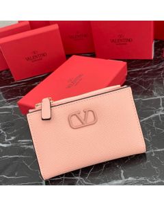 Valentino VLOGO SIGNATURE GRAINY CALFSKIN CARDHOLDER WTH ZIPPER