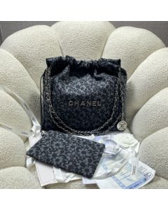 CHANEL 22 Small Handbag