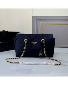 Prada Re-Edition 1995 Chaîne large Re-Nylon bag