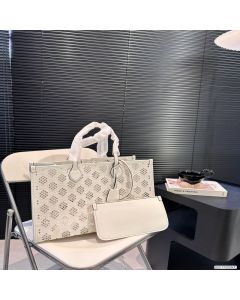 Gucci Medium tote bag with cut-out motif