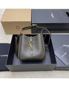 YSL LE 5 À 7 supple baby in grained leather