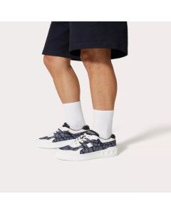 Valentino ONE STUD XL LOW-TOP SNEAKER IN DENIM-EFFECT TOILE ICONOGRAPHE JACQUARD FABRIC