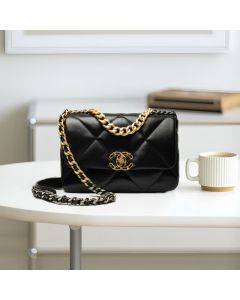 CHANEL 19 Handbag