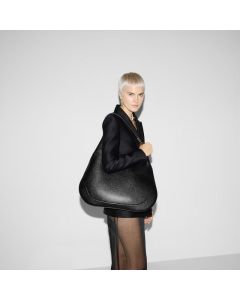 Gucci B medium shoulder bag