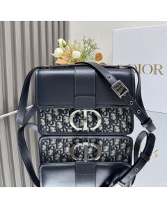 Dior 30 Montaigne Bag