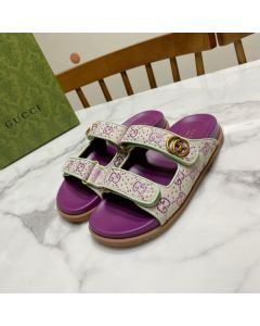 Gucci Women's sandal with Double G