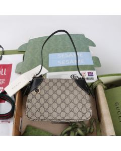 Gucci GG Emblem small shoulder bag