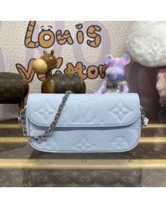 LV Wallet On Chain Ivy