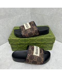 Gucci Men's GG slide sandal