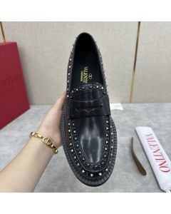 VALENTINO GARAVANI GENTLEGLAM CALFSKIN LOAFER