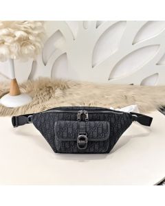 Dior 8 Belt Bag