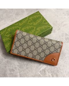 Gucci GG Emblem continental wallet