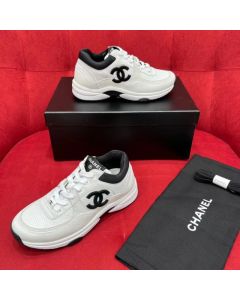 CHANEL Sneakers