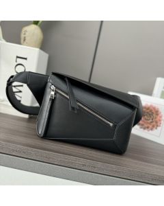 LOEWE Small Puzzle bumbag in classic calfskin