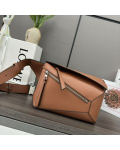 LOEWE Small Puzzle bumbag in classic calfskin