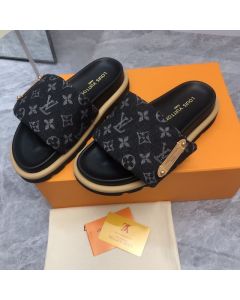 LV Pool Pillow Flat Comfort Mule