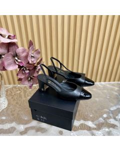 CHANEL Slingbacks