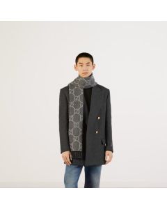 Gucci GG jacquard pattern knit scarf with tassels