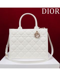 Medium Dior Book Tote