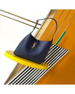 YSL LE 5 À 7 supple small IN GRAINED LEATHER
