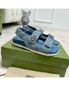 Gucci Women's sandal with Double G