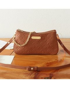 LV Liv Pochette