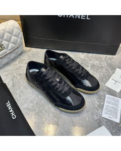 CHANEL Sneakers