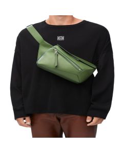 LOEWE Small Puzzle bumbag in classic calfskin