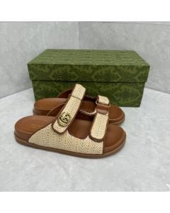 Gucci Women's sandal with Double G