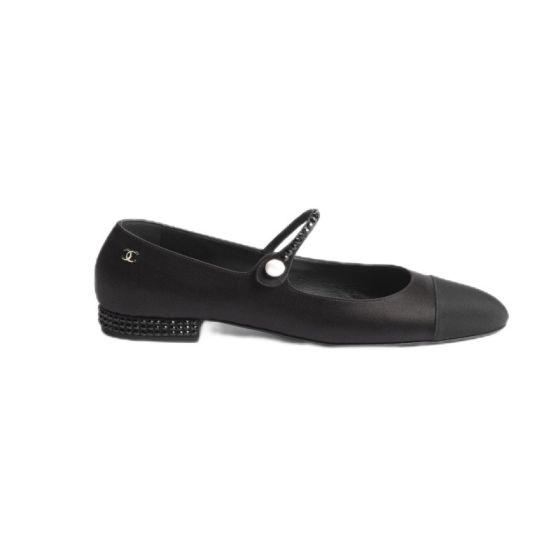 CHANEL Mary Janes